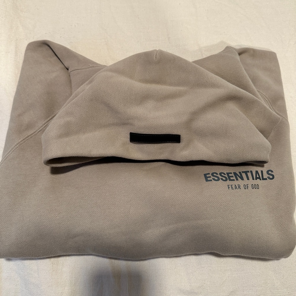ESSENTIALS FEAR OF GOD - Size Medium Hoodie